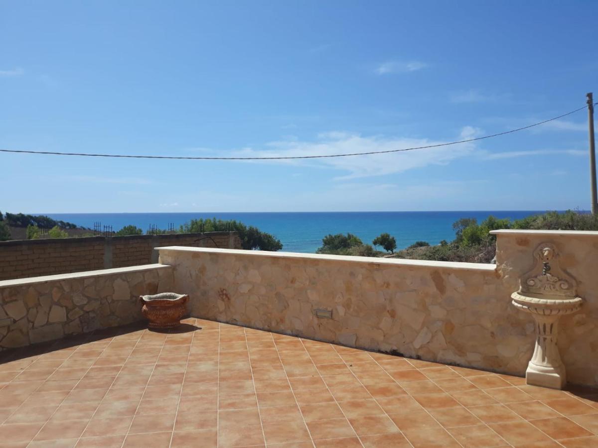 Al Faro Bed & Breakfast Realmonte Bagian luar foto