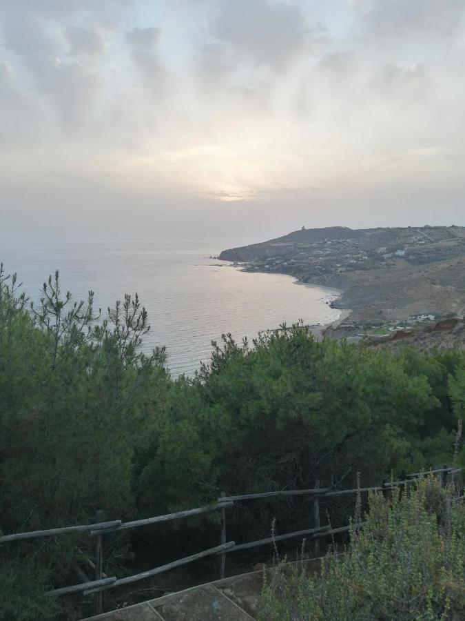 Al Faro Bed & Breakfast Realmonte Bagian luar foto