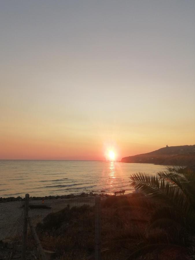 Al Faro Bed & Breakfast Realmonte Bagian luar foto