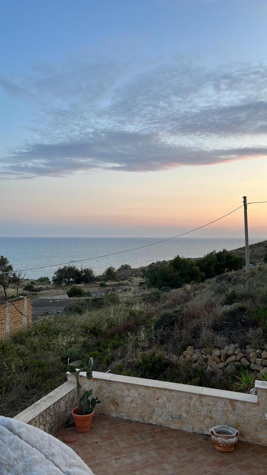Al Faro Bed & Breakfast Realmonte Bagian luar foto