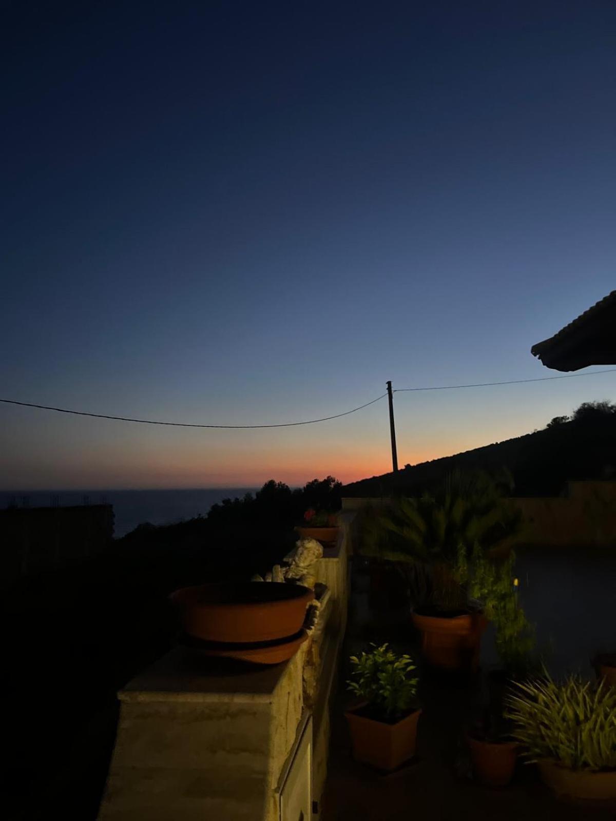 Al Faro Bed & Breakfast Realmonte Bagian luar foto